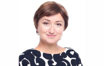 Olga Kamenchuk's headshot