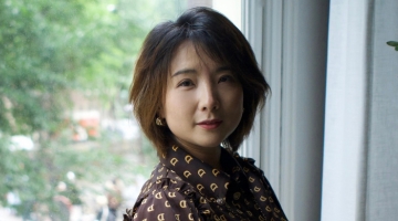 Qing Wang's headshot