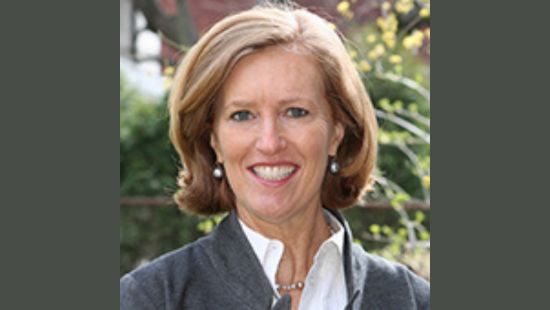 Teresa Eckrich Sommer headshot