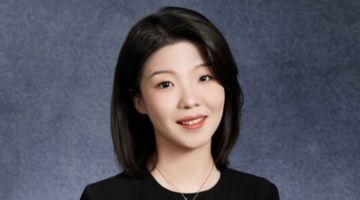 Yingdan Lu headshot