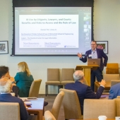 Daniel Linna presenting