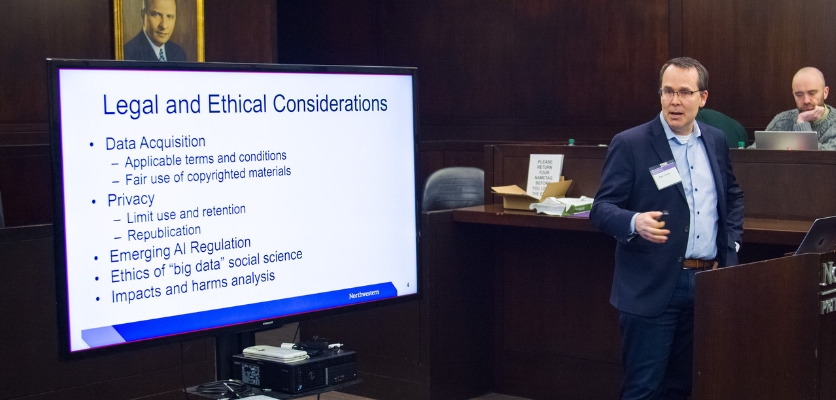 Daniel Linna presenting