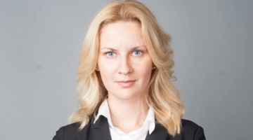 Viktoriia Romaniuk's headshot